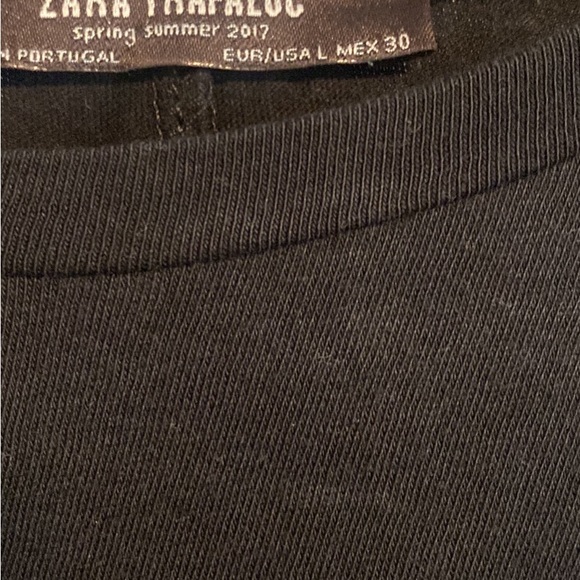 Zara women’s large knotted graphic tee - Picture 2 of 3